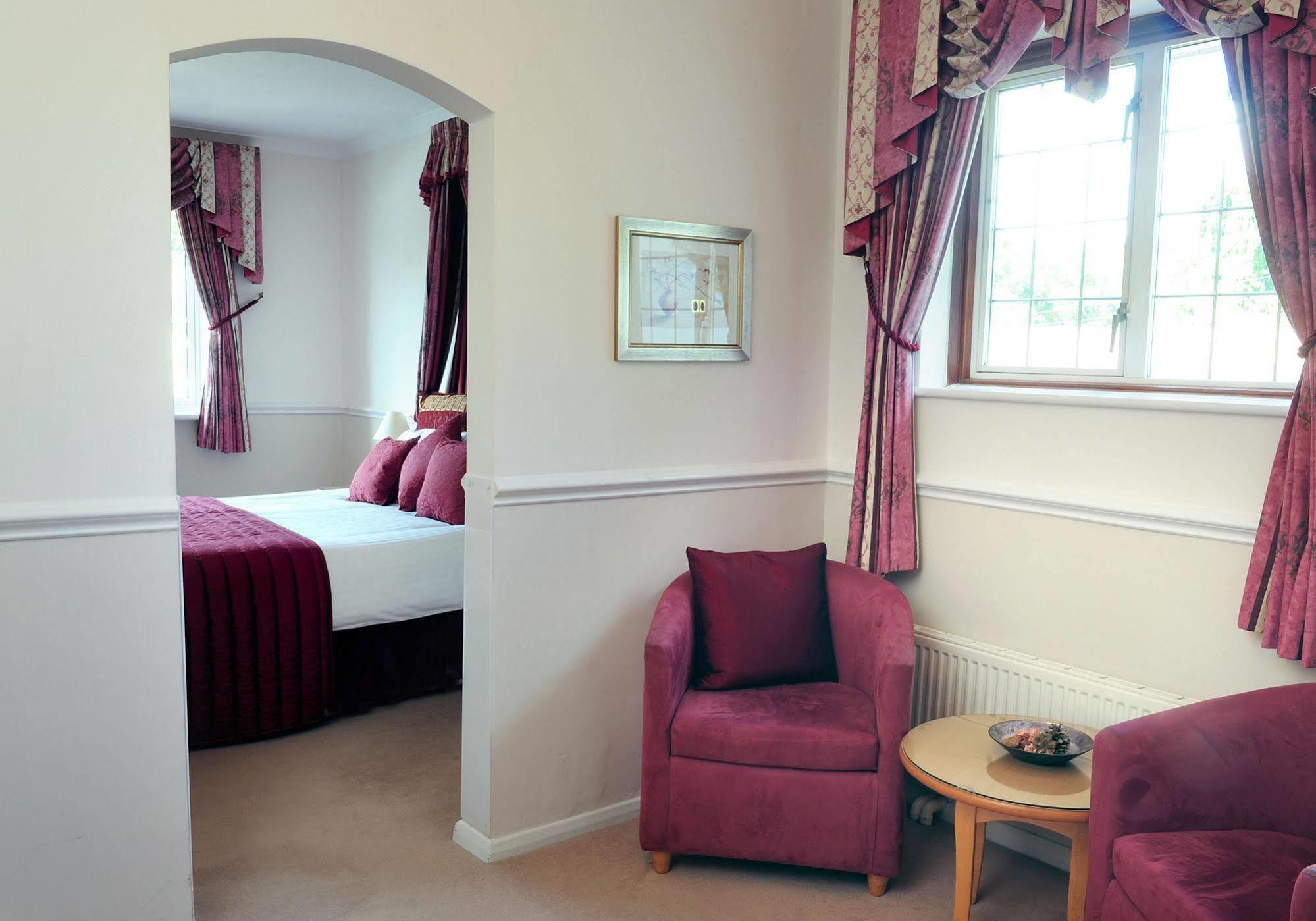 Little Silver Country Hotel Tenterden Exterior photo